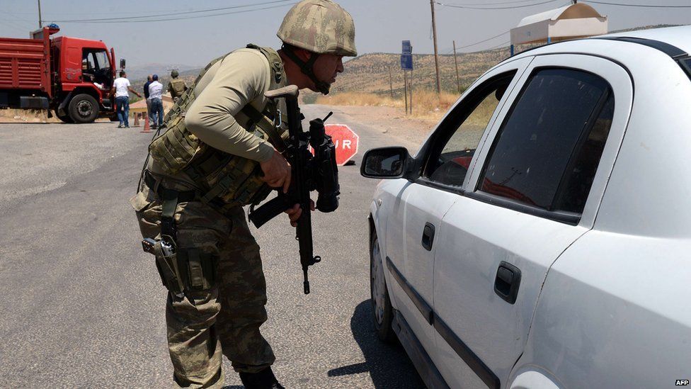 Turkish checkpoint in Diyarbakir on 26 July 2015