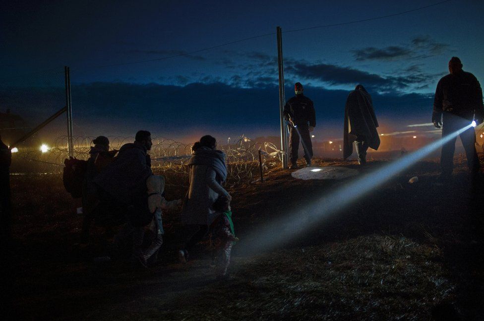 "Οι πρόσφυγες στη Βαλκανική Διαδρομή" από τον Matej Povse, 2η θέση, ενιαία εικόνα, LensCulture Βραβεία Έκθεση 2015