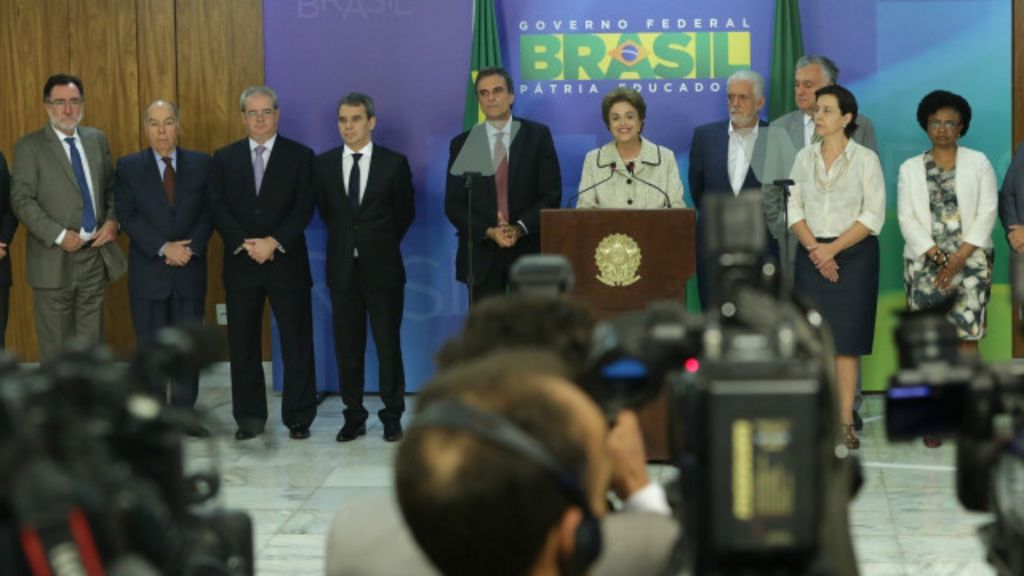 Resultado de imagem para dilma e ministros