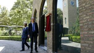 Waziri wa UIngereza, akifungua tena ubalozi wa nchi yake mjini Teheran