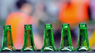 Botellas color verde