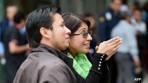 Jóvenes tras un sismo en Ciudad de México