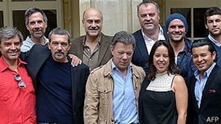 Antonio Banderas y Juan Manuel Santos