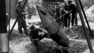 150925122317_defusing_1_624x351_getty.jp