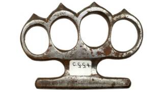 151023112413_esposas_624x351_museumoflon