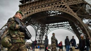 151119092735_paris_security_640x360_getty_nocredit.jpg