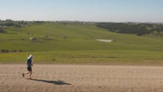 160224170100_izzard_640x360_bbc_nocredit