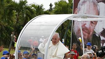 Carteles con el rostro de Fidel