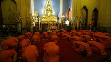 160317125426_budist_temple_monk_640x360_epa_nocredit.jpg