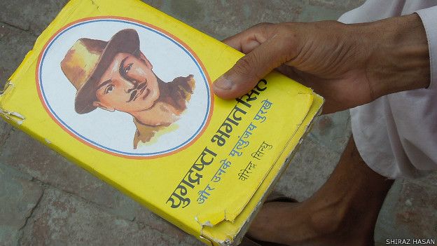 http://ichef-1.bbci.co.uk/news/ws/624/amz/worldservice/live/assets/images/2014/08/06/140806124505_bhagat_singh_book_jadanwala_pakistan_624x351_shirazhasan.jpg