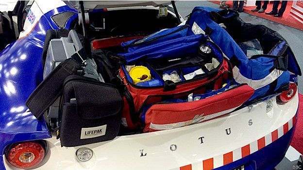 Lotus Evora modificado para funcionar como ambulancia 