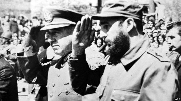 Ausuto Pinochet y Fidel Castro