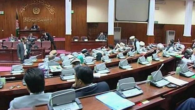 141123074336_afghan_parliament_512x288_b