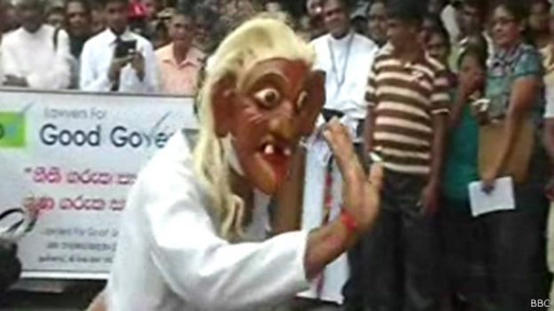 141125170739_colombo_disappeared_protest