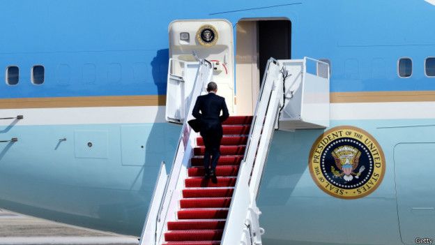 Obama abordando el Air Force One