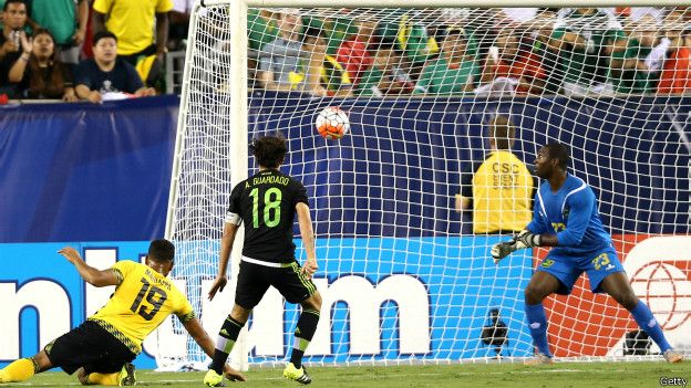 El gol de Guardado