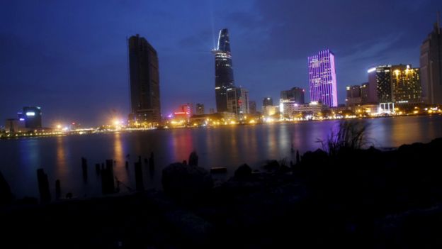 Thành phố Hồ Chí Minh về đêm, 2015