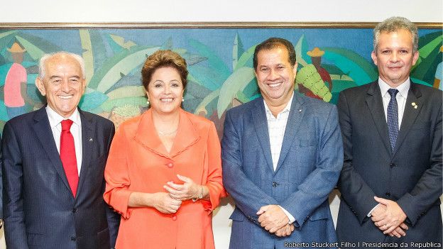 Manoel Dias, Carlos Lupi, Dilma e André Figueiredo (Foto: Roberto Stuckert Filho/PR)