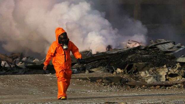 150814023548_tianjin_explosion_624x351_xinhua.jpg