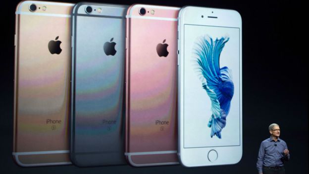 金色、银色、太空灰色、玫瑰金色的iPhone6S。