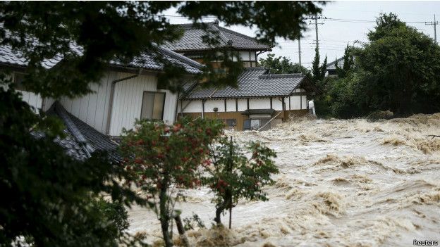 150910151753_japan_floods__624x351_reuters.jpg