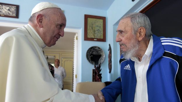 Папа встречается с Фиделем Кастро