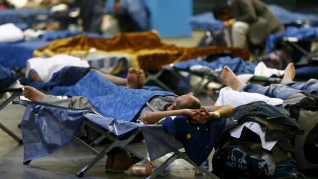 151008145040_migrant-germany_640x360_reu