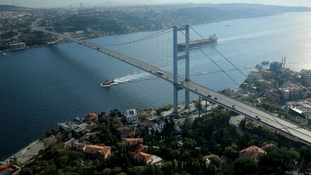 151103124501_turkey_bosphorus_bridge_624x351_afp_nocredit.jpg