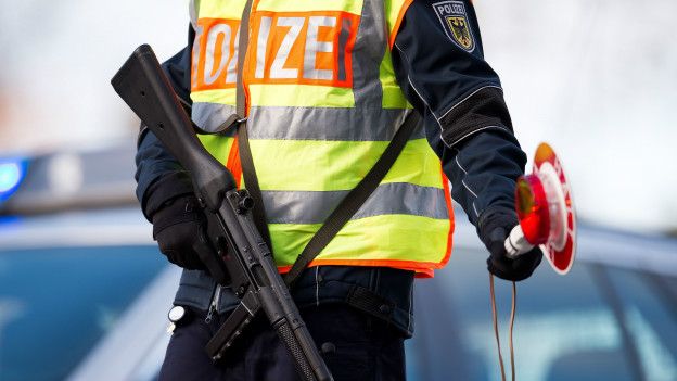 Полицейский