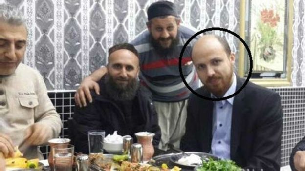 بلال اردوغان فرزند رجب طیب اردوغان در کنار رهبران داعش