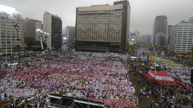  首爾群眾在市中心參與反政府集會（14/11/2015）