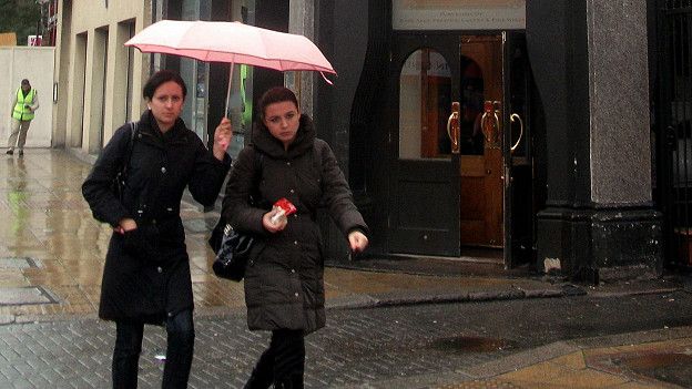 151214122835_kind_umbrella_on_a_rainy_day_624x351_flickrdncnhccby2.0_nocredit.jpg