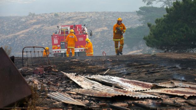 நூற்றுக்கும் மேற்பட்ட வீடுகள் எரிந்து நாசமயின