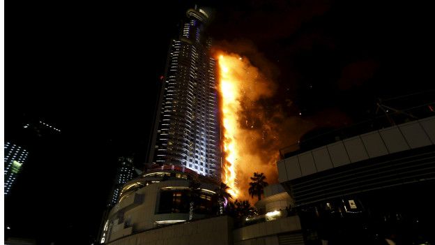 151231183002_dubai_hotel_fire_624x351_re