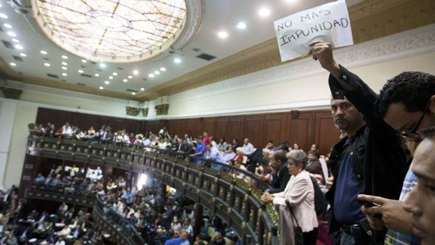 Sesión en la Asmblea