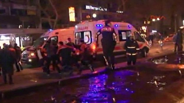 27 قتيلا في انفجار سيارة مفخخة بالعاصمة التركية أنقرة