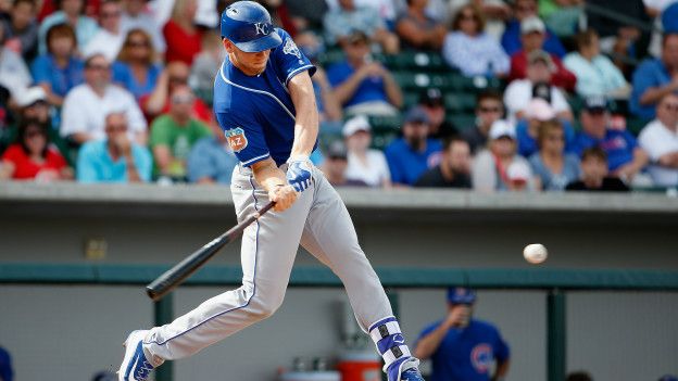 160316115348_baseball_player_bat_624x351_getty_nocredit.jpg