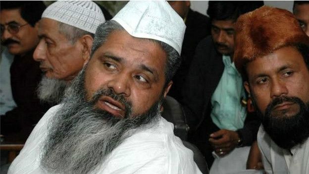 http://ichef-1.bbci.co.uk/news/ws/624/amz/worldservice/live/assets/images/2016/04/02/160402072528_maulana_badruddin_ajmal_is_the_founder_of_the_aiudf_in_assam_624x351_subhamoybhattacharjee_nocredit.jpg