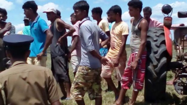 160421161754_sinhala_farmers_srilanka_51