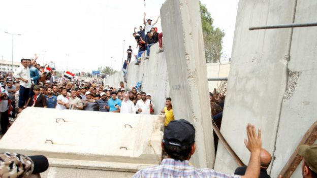 Seguidores de Sadr entran en la Zona Verde