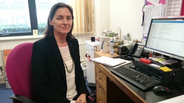 পূর্ব লন্ডনের মালবেরি স্কুলের শিক্ষক জিল টাফি