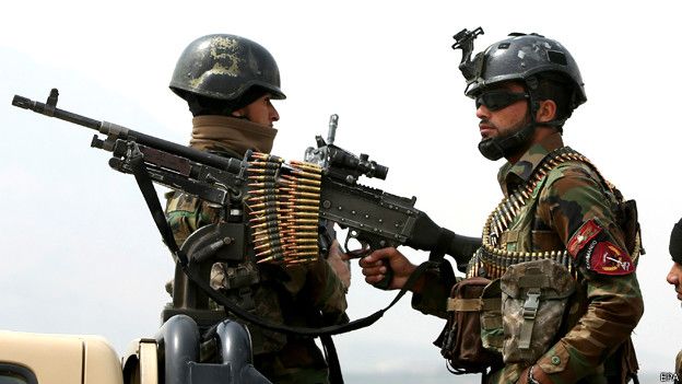 Soldados afganos
