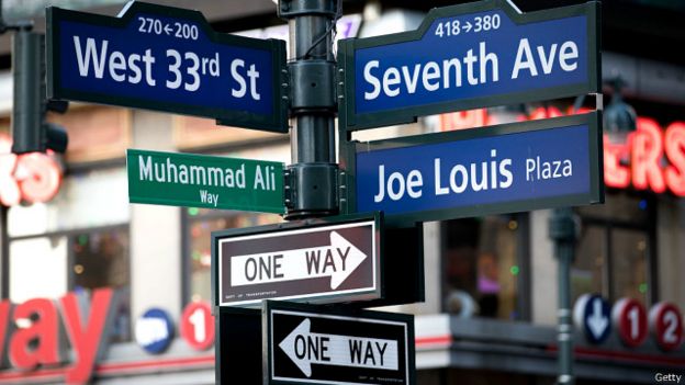 160611044319_muhammed_ali_funeral_640x36