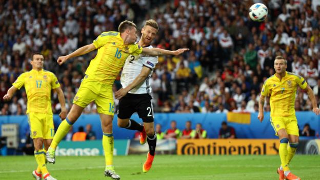 160612201235_germany_ukraine_first_goal_