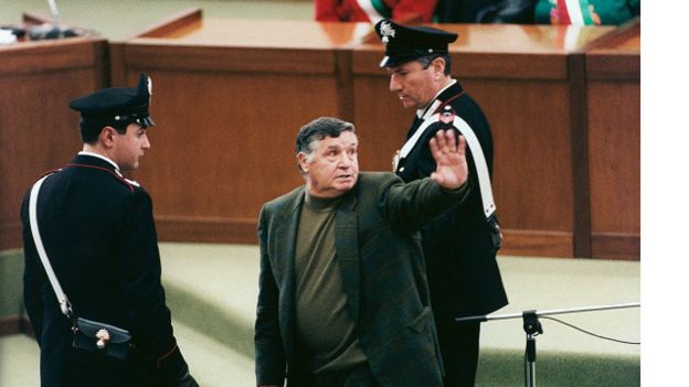 160623082617_italy_mafia_640x360__nocred