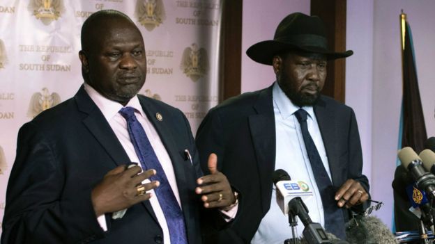 南苏丹总统基尔（右）和第一副总统马查尔下令停火。