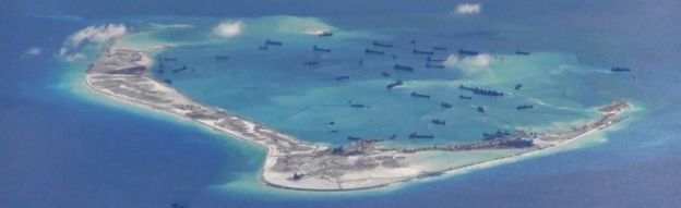 航拍南沙群岛美济礁周边疑似中国填海造岛情况（5/2015）