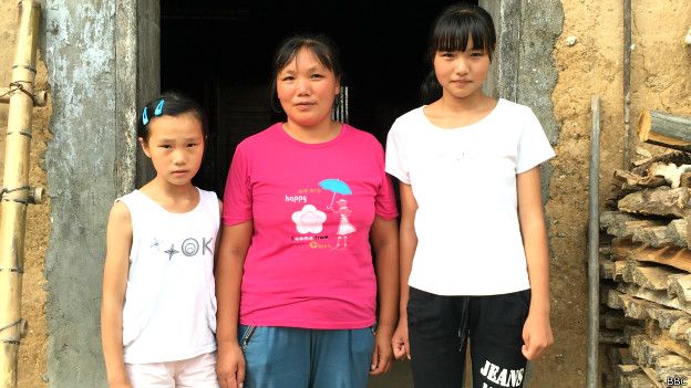 160828143018_chinas_bachelor_village_2_6