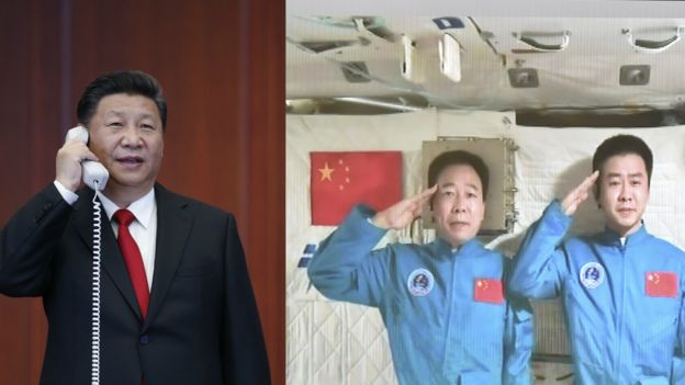 习近平(左)与神舟十一号航天员景海鹏、陈冬通话(新华社图片9/11/2016)