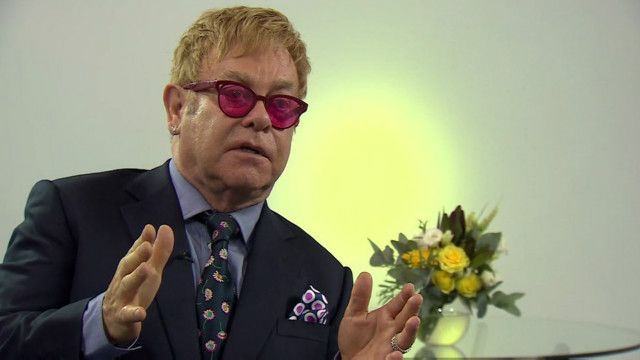 150913022916_elton_john_kiev_640x360_bbc_nocredit.jpg